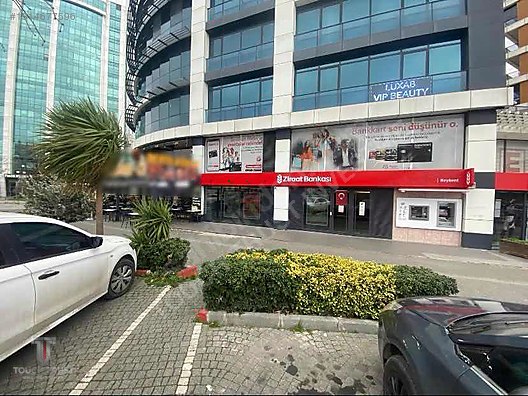 Beylikdüzü Beykent'te Yüksek Potansiyelli SATILIK 3 Katlı Dükkan