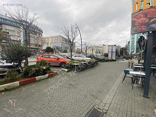Beylikdüzü Beykent'te Yüksek Potansiyelli SATILIK 3 Katlı Dükkan