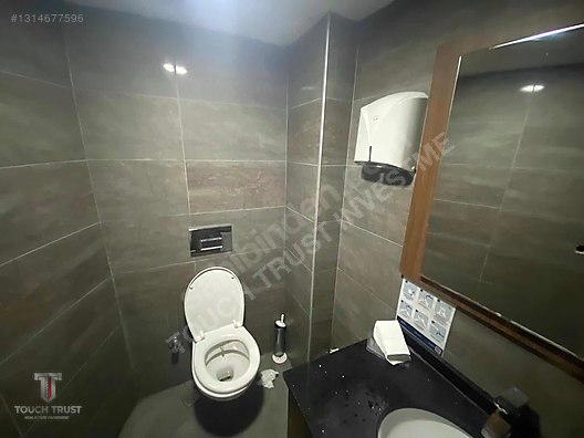 Beylikdüzü Beykent'te Yüksek Potansiyelli SATILIK 3 Katlı Dükkan