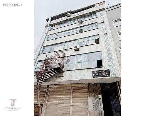 Güngören Sanayi Mah. Toplam 2100 m2 6 Katlı Satılık Komple Bina