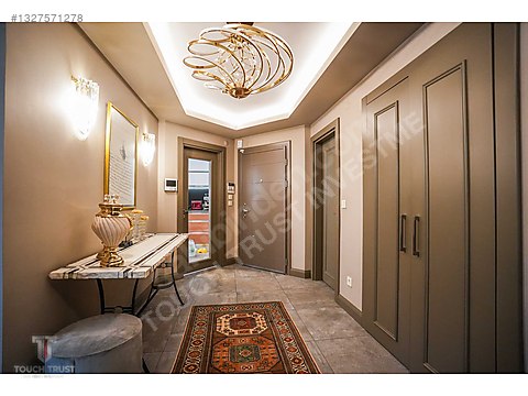 Göztepe'de Yenilenmiş, Şömineli 4+1 Lüks Daire