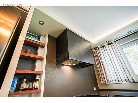 Göztepe'de Yenilenmiş, Şömineli 4+1 Lüks Daire