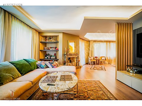 Göztepe'de Yenilenmiş, Şömineli 4+1 Lüks Daire