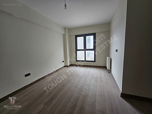 Ataşehir İmar İskan'da Satılık 3+1 Daire, 120m², 1. Kat