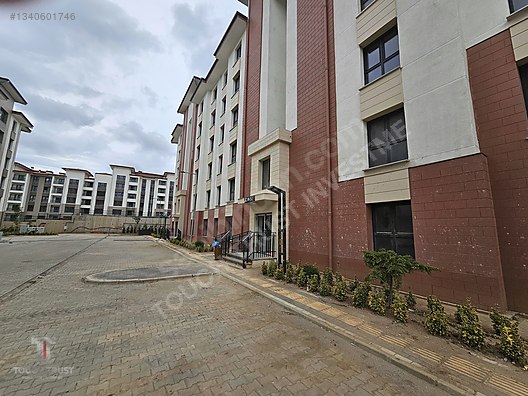 Ataşehir İmar İskan'da Satılık 3+1 Daire, 120m², 1. Kat