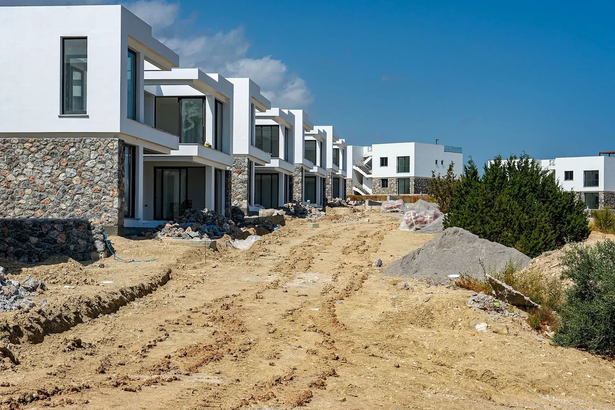 evergreen-2-exterior-9