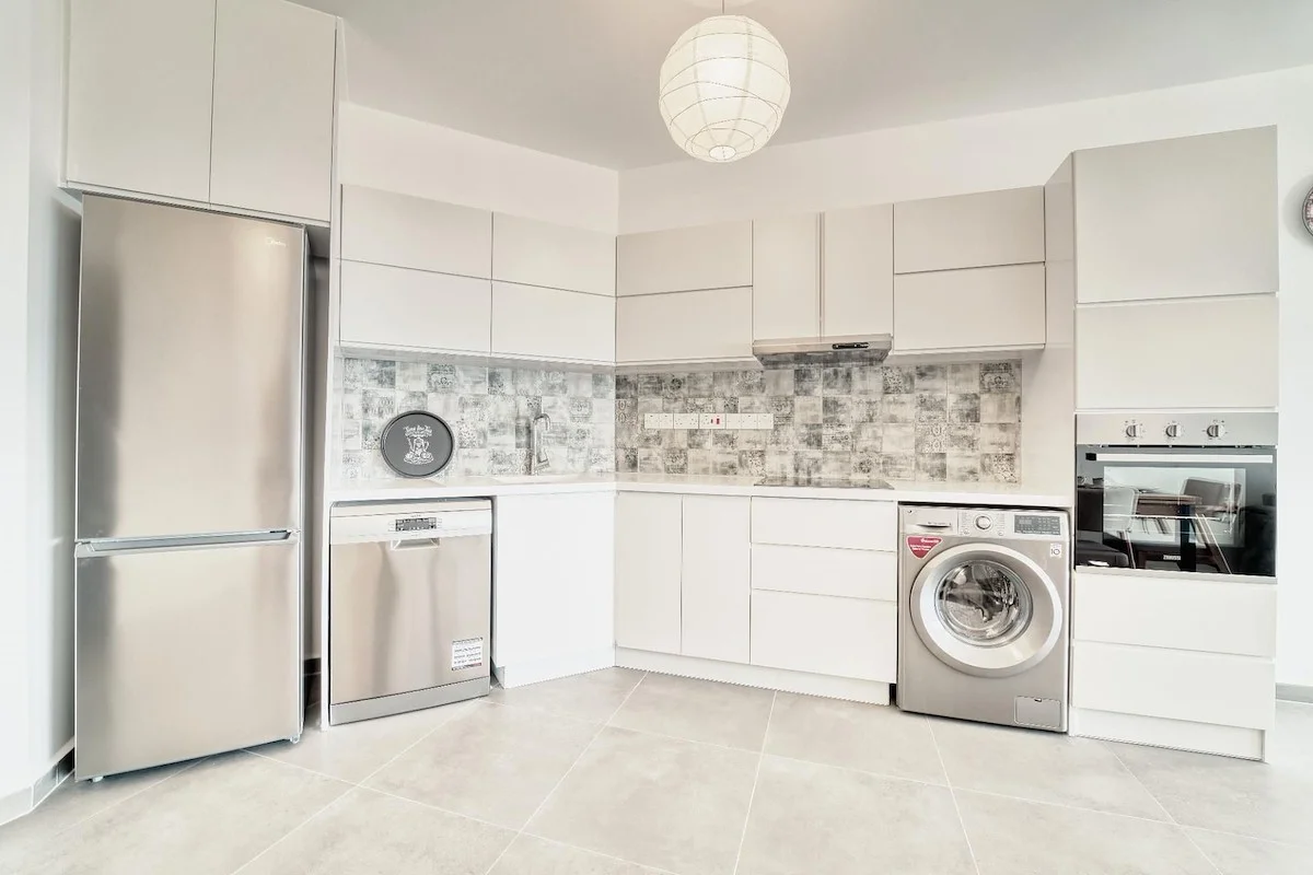 evergreen-215-interior-34